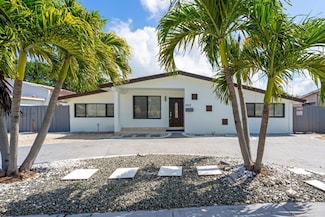 2510 NE 215th St, Miami, FL 33180