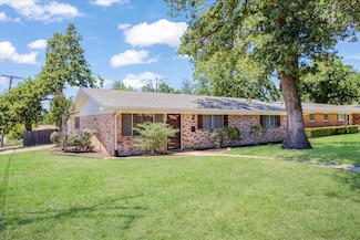 131 S Imperial Dr, Denison, TX 75020