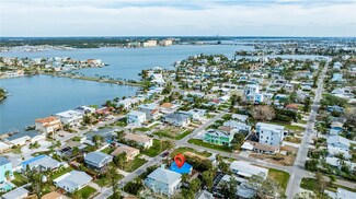 16202 3rd St E, Redington Beach, FL 33708