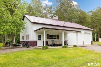 28 Perkins Ln, Golconda, IL 62938