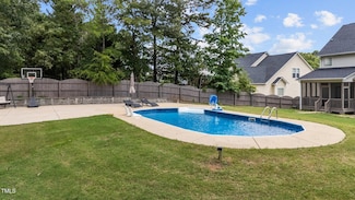 149 Great Oak Dr, Garner, NC 27529