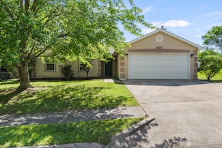 1702 S Charleston Cir, Columbia, MO 65202