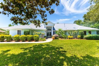 925 Chinaberry Ct, New Smyrna Beach, FL 32168