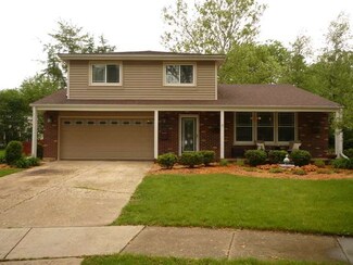 1224 Garden Ct, Naperville, IL 60540