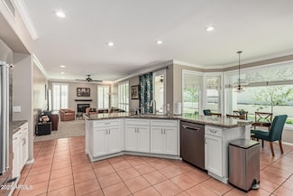 14038 S 33rd Way, Phoenix, AZ 85044