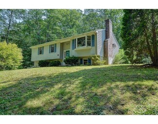 88 Vinton Rd, Holland, MA 01521