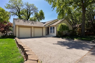 5769 N Anita Ave, Kansas City, MO 64151