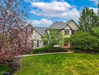6349 Manor Glen Dr, Medina, OH 44256
