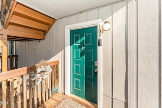 5816 Pointer Dr Unit 102, Raleigh, NC 27609
