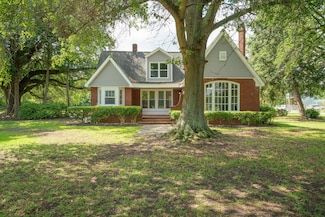 318 Summerland Ave, Batesburg, SC 29006