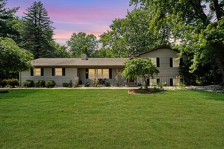 6148 Hereford Rd, Saline, MI 48176