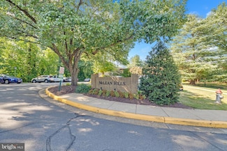7855 Enola St Unit 103, McLean, VA 22102