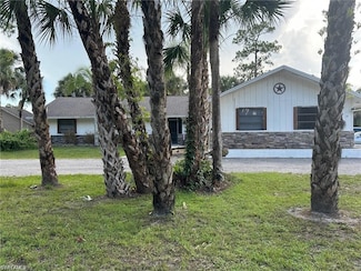 545 9th St NW, Naples, FL 34120