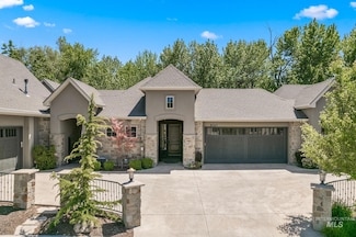 9767 W Tributary Ln, Garden City, ID 83714
