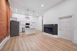 105 E Bremer Ave Unit 1, Waverly, IA 50677