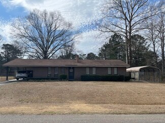 161 Maple St, Wetumpka, AL 36092