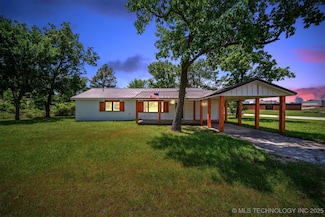14720 S 303rd Ave E, Coweta, OK 74429