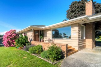 613 Bayside Rd, Bellingham, WA 98225