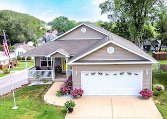 524 Ann St, Festus, MO 63028