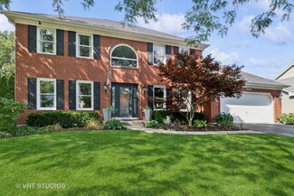 2660 Cheshire Dr, Aurora, IL 60504