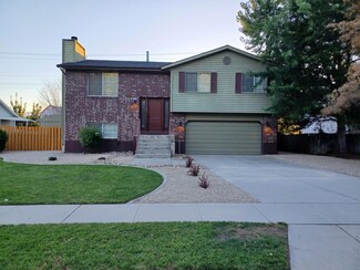 11192 S Sandy Dunes Dr, Sandy, UT 84094