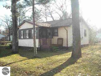 3989 Oak St, National City, MI 48748