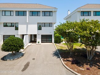 5411 Marina Club Dr, Wilmington, NC 28409