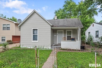 1842 S Martin Luther King jr Dr, Springfield, IL 62703