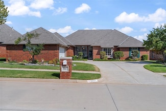 5417 NW 106th St, Oklahoma City, OK 73162