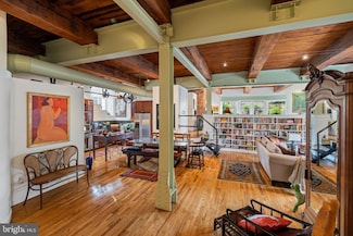 704 S 6th St Unit 2, Philadelphia, PA 19147