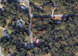 201 Elaine Dr, Piedmont, SC 29673