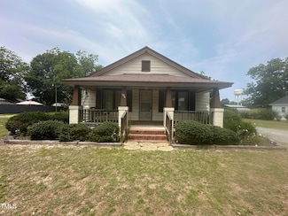 206 Jackson St, Salemburg, NC 28385