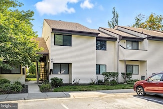 12 B E Daisy Ln, Mount Laurel, NJ 08054