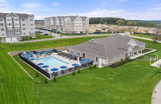 2 Codman Way Unit 201, Westborough, MA 01581