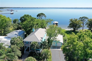 2571 Lakeview Dr, Sebring, FL 33870