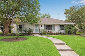 3831 Linklea Dr, Houston, TX 77025
