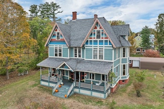 28 Maple Square, Franklin, NH 03235