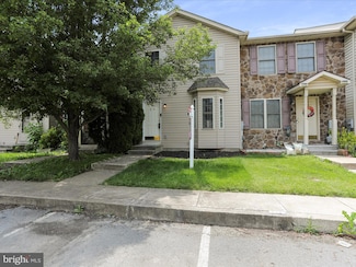 20 Judges Ct, Inwood, WV 25428