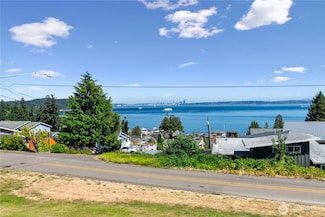 2372 Valley Ave E, Port Orchard, WA 98366