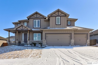18407 Lake St, Elkhorn, NE 68022