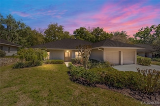 3025 W Bermuda Dunes Dr, Lecanto, FL 34461
