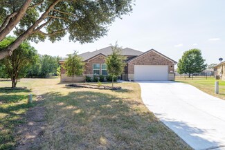 106 Pelican Ct, Bastrop, TX 78602