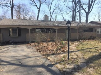 412 N Shellbark Rd, Muncie, IN 47304