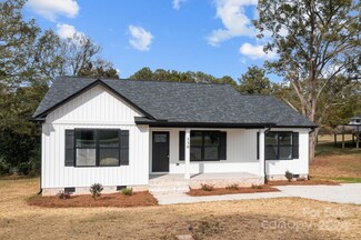 130 Manor Ave SW, Concord, NC 28025