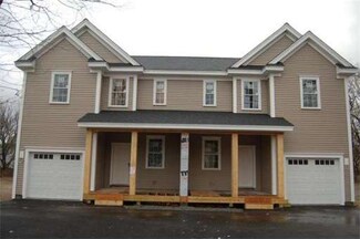 12 Hawthorne St Unit 12, Woburn, MA 01801
