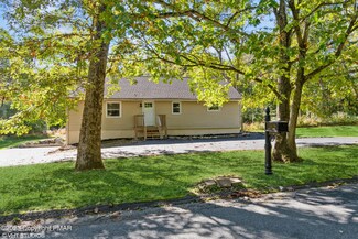 4912 Running Valley Rd, Stroudsburg, PA 18360