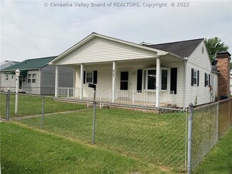 907 Dupont Ave, Nitro, WV 25143