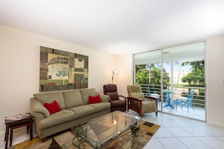 9301 Sunrise Lakes Blvd Unit 207, Sunrise, FL 33322