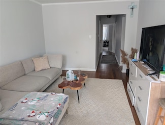 14137 82nd Dr Unit 3 Floor, Briarwood, NY 11435