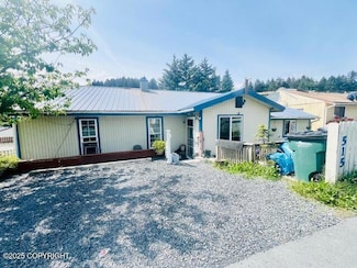 515 Maple Ave, Kodiak, AK 99615